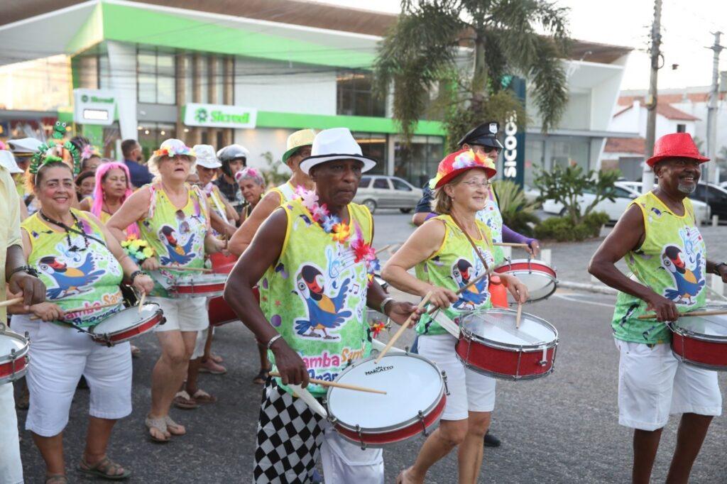 bloco-carnaval-de-araruama-1024x682 Carnaval em Araruama 2026: Confira a Programação e Prepare-se para a Folia!