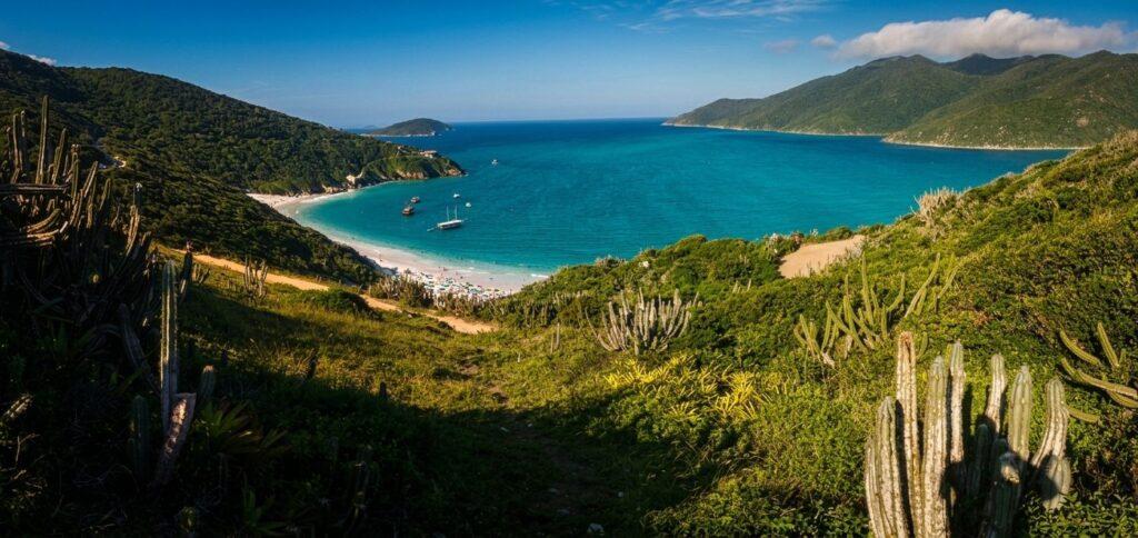 prainhas-do-pontal-do-atalaia-1024x484 O que fazer em Arraial do Cabo no inverno: praias, mirantes e passeios